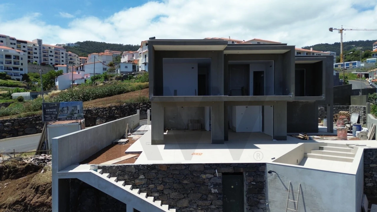 Moradia T3 para Venda em Caniço Foto 36