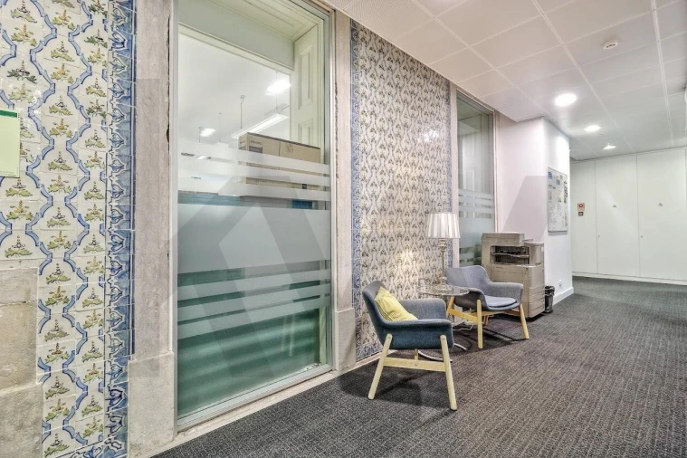 Escritório para Arrendamento em Santa Maria Maior Foto 4