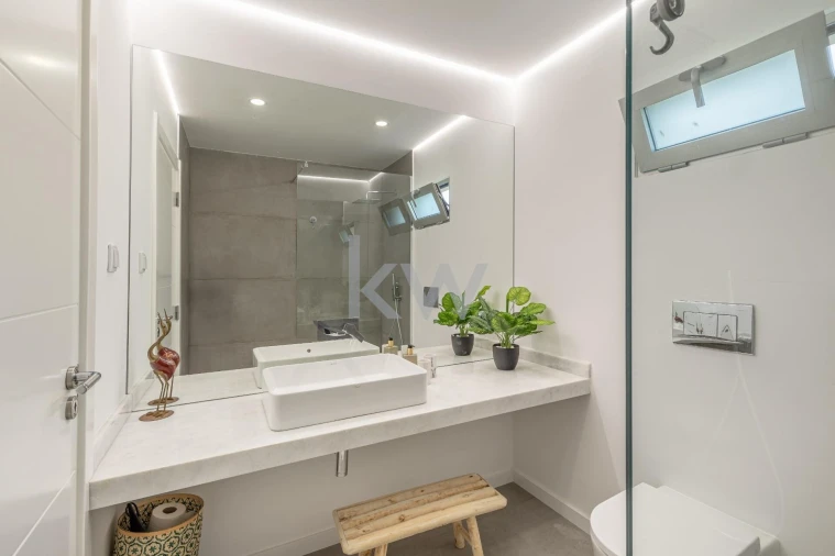 Moradia T5 para Venda em Funchal (Santa Luzia) Foto 30