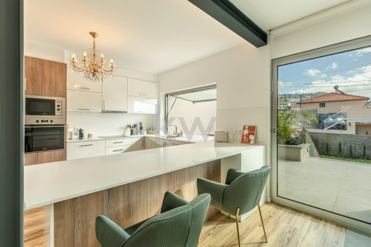 Moradia T5 para Venda em Funchal (Santa Luzia) Foto 11