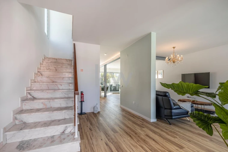 Moradia T5 para Venda em Funchal (Santa Luzia) Foto 18