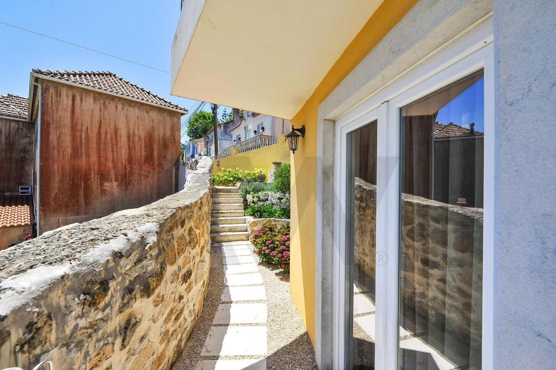 Moradia T3 para Venda em São João das Lampas e Terrugem Foto 4