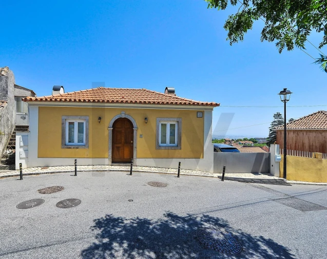 Moradia T3 para Venda em São João das Lampas e Terrugem Foto 1