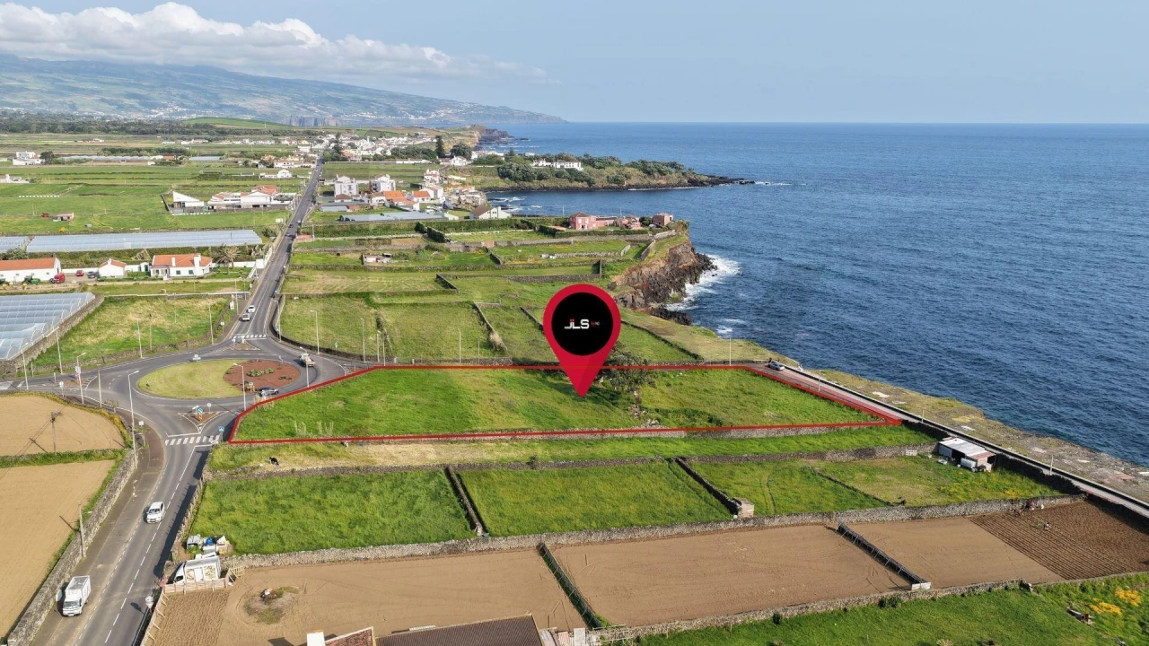 Terreno para Venda em Rabo de Peixe Foto 4