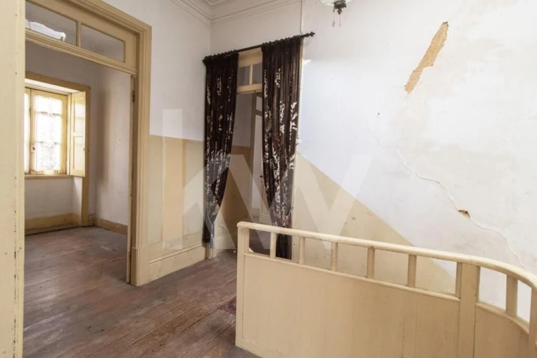 Moradia T4 para Venda em Espinho Foto 11