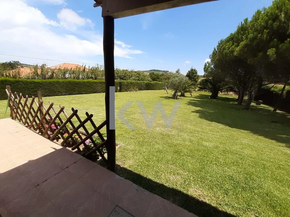 Quinta T1 para Venda em Encarnação Foto 4