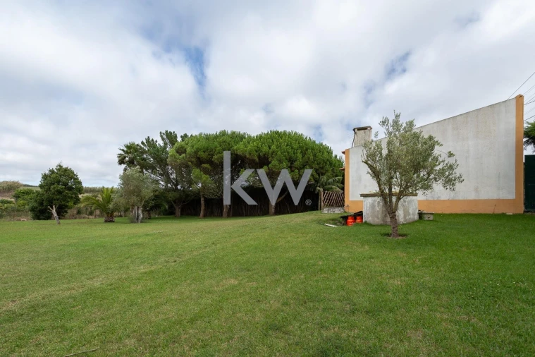 Quinta T1 para Venda em Encarnação Foto 6