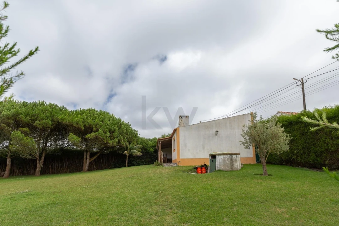 Quinta T1 para Venda em Encarnação Foto 5