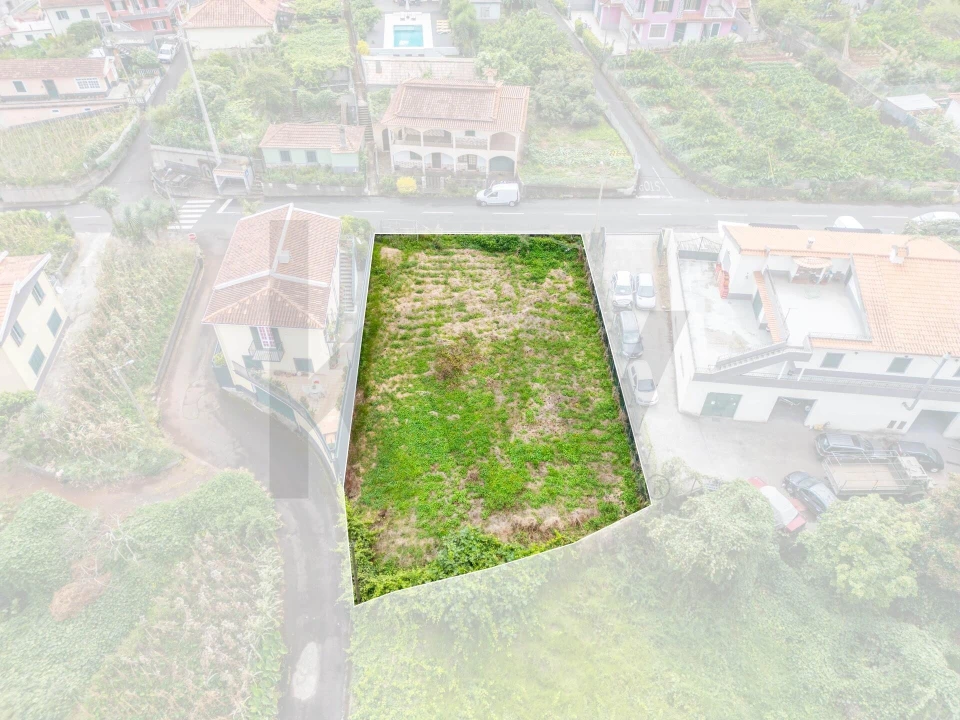Terreno para Venda em São Roque do Faial Foto 4