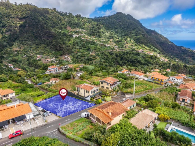Terreno para Venda em São Roque do Faial Foto 2