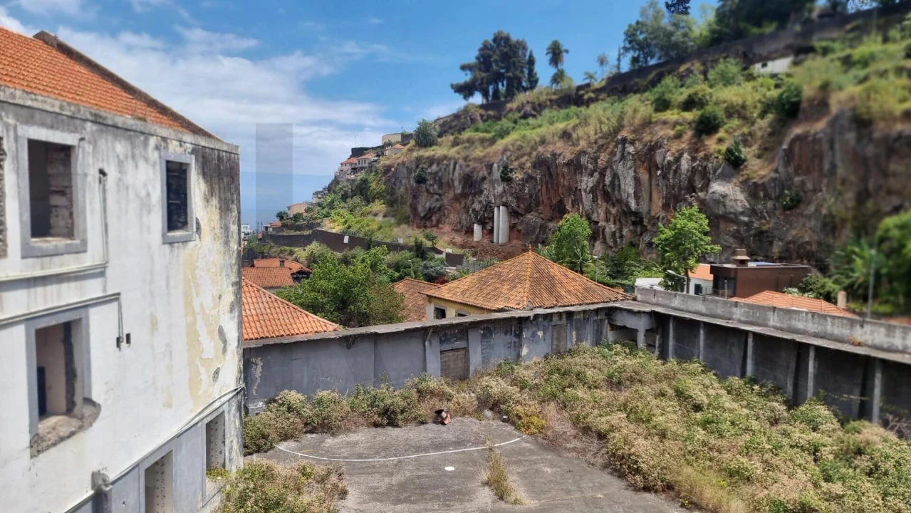 Prédio para Venda em Funchal (São Pedro) Foto 3