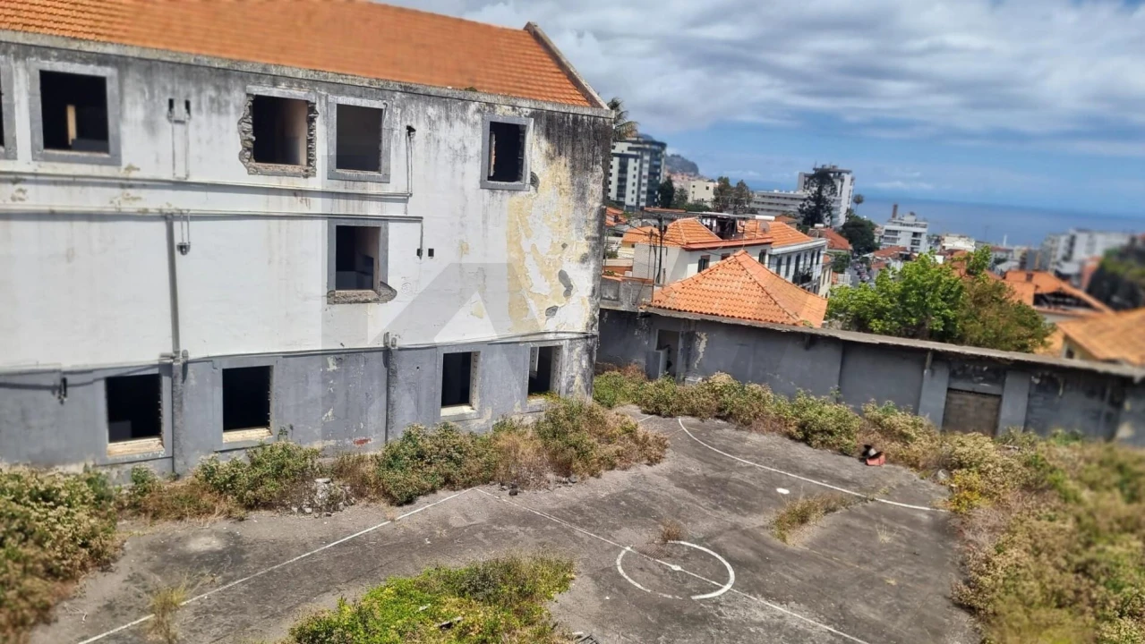 Prédio para Venda em Funchal (São Pedro) Foto 2