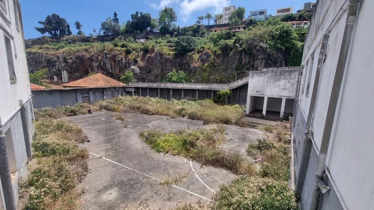 Prédio para Venda em Funchal (São Pedro) Foto 16