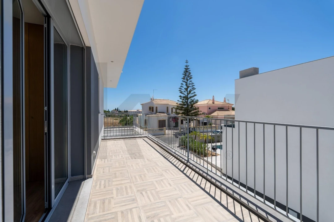 Moradia T3 para Venda em Albufeira e Olhos de Água Foto 40