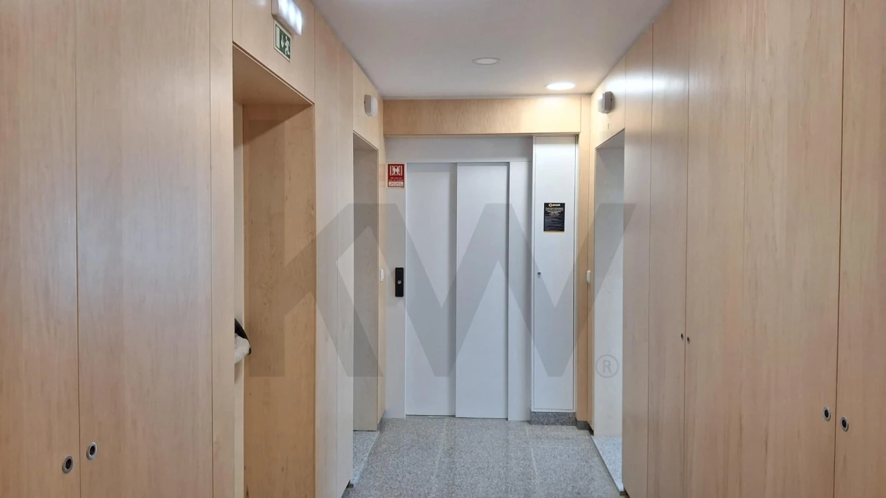 Apartamento T3 para Venda em Requeixo, Nossa Senhora de Fátima e Nariz Foto 1