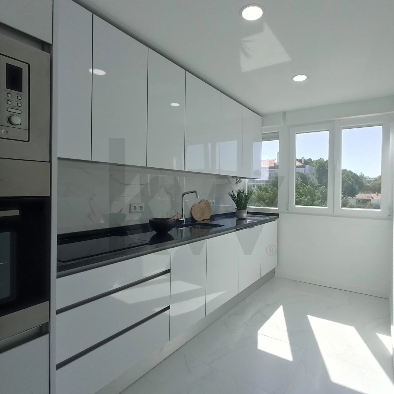 Apartamento T3 para Venda em São Domingos de Benfica Foto 2