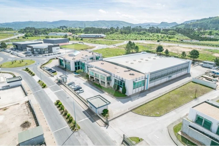 Armazém para Venda em Arrimal e Mendiga