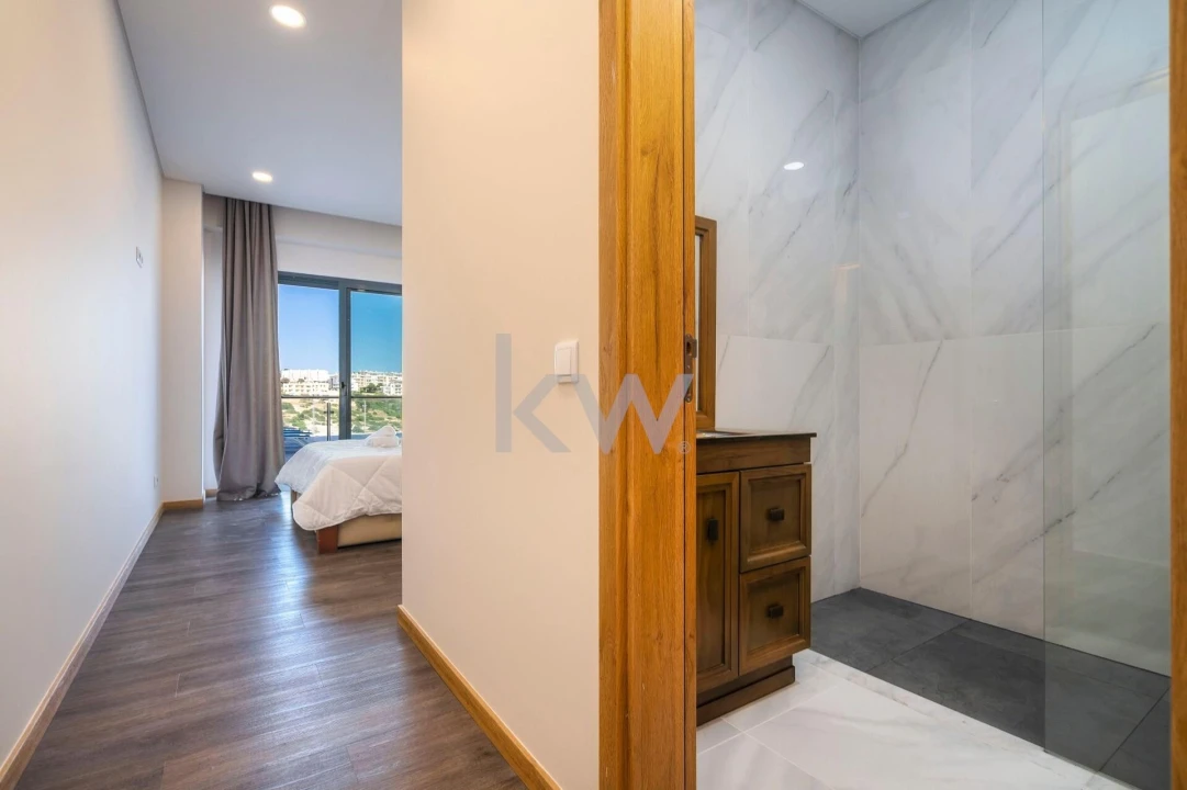 Apartamento T1 para Venda em Albufeira e Olhos de Água Foto 2
