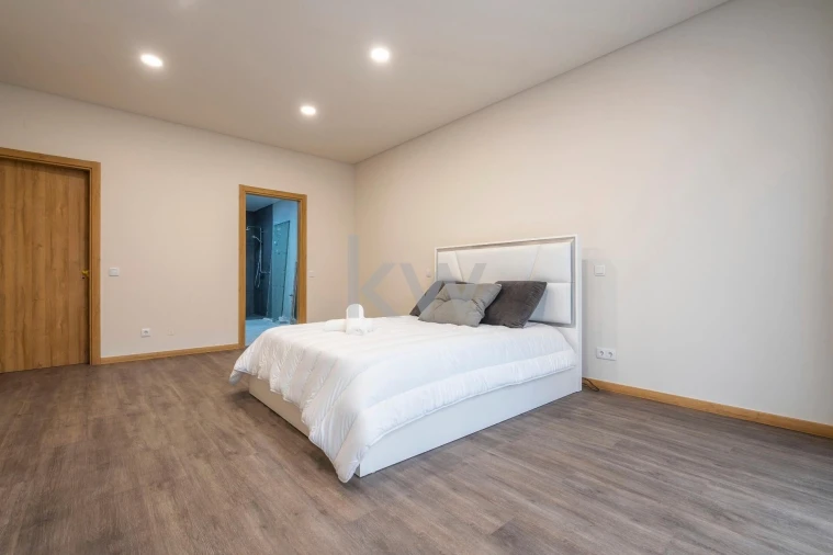 Apartamento T1 para Venda em Albufeira e Olhos de Água Foto 34