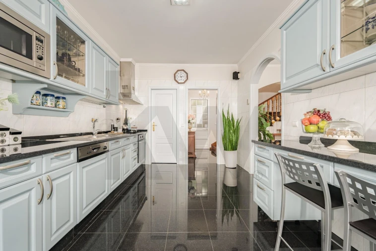 Moradia T3 para Venda em Agua de Pena Foto 6