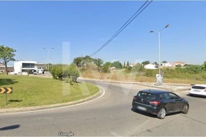 Terreno para Venda em Charneca de Caparica e Sobreda