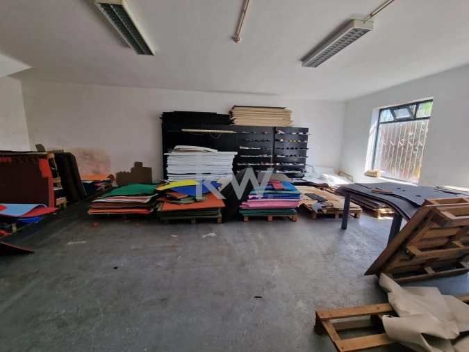 Armazém para Venda em Arrifana Foto 27