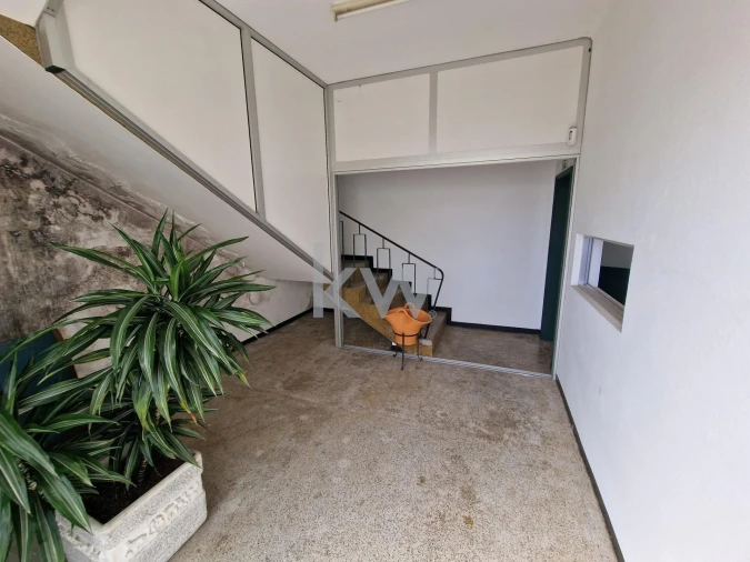 Armazém para Venda em Arrifana Foto 8