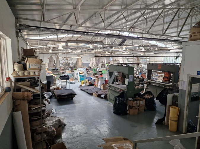 Armazém para Venda em Arrifana Foto 18