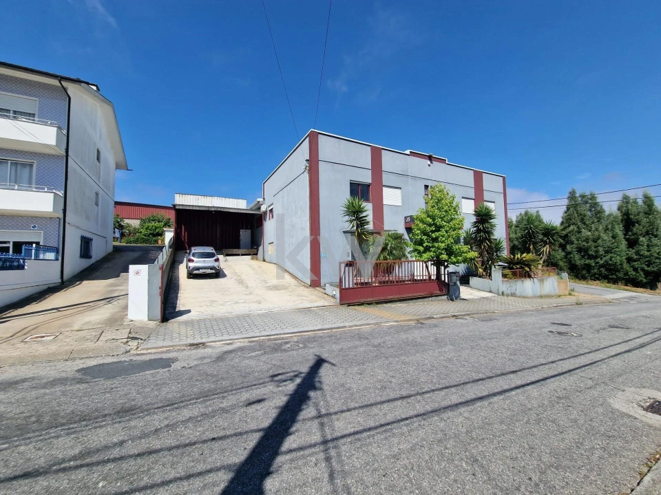 Armazém para Venda em Arrifana Foto 6