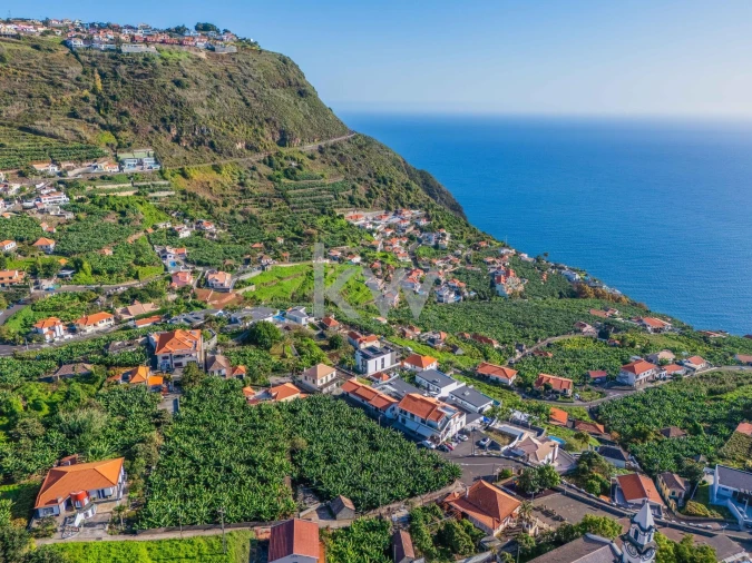Terreno para Venda em Arco da Calheta Foto 9
