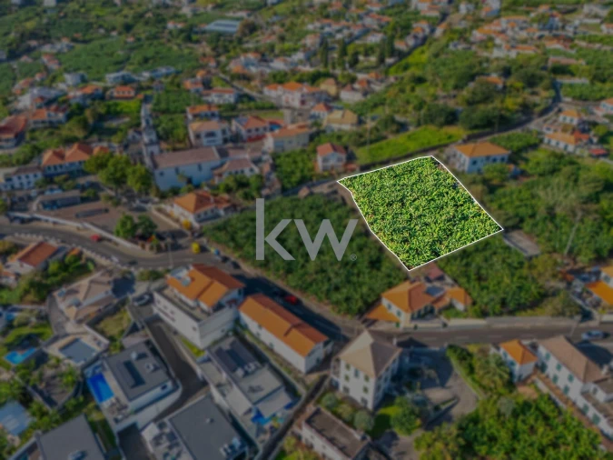 Terreno para Venda em Arco da Calheta Foto 6