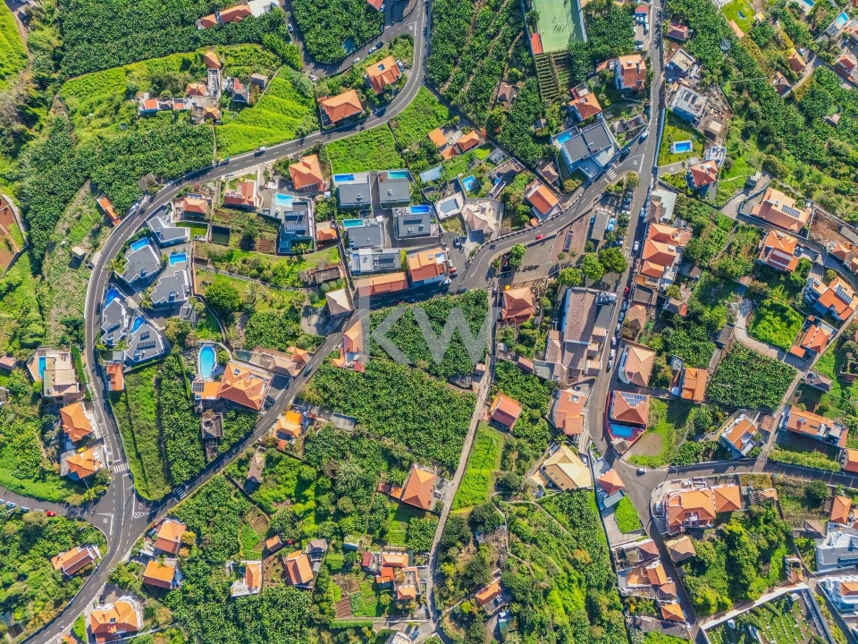 Terreno para Venda em Arco da Calheta Foto 4