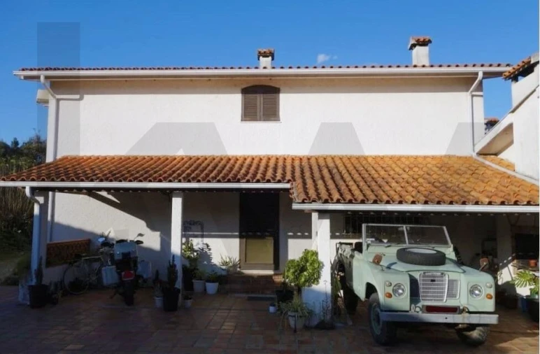 Moradia T5 para Venda em São Lourenço do Bairro Foto 1