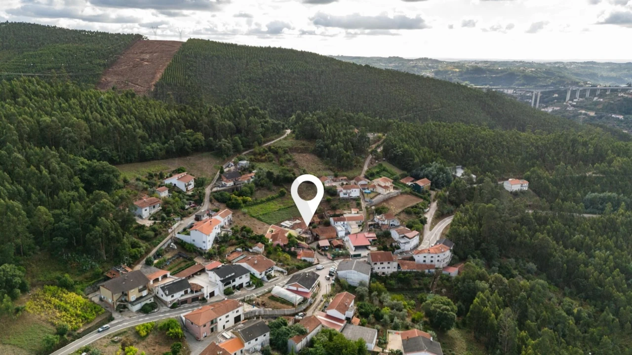 Moradia T2 para Venda em Semide e Rio Vide Foto 14