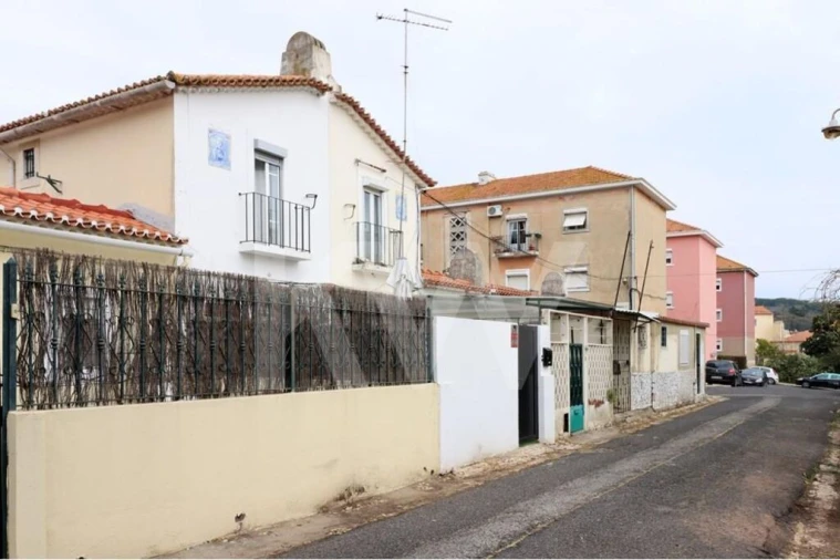 Moradia T3 para Venda em Alcantara