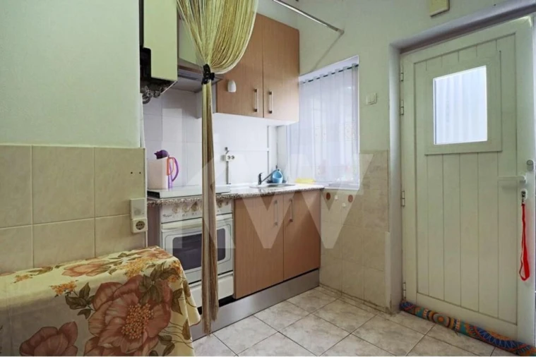 Moradia T3 para Venda em Alcantara Foto 6