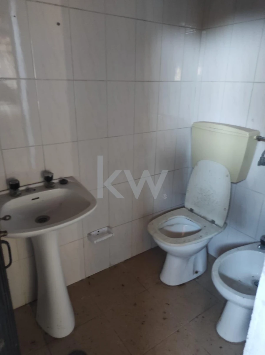 Armazém para Venda em Tocha Foto 14