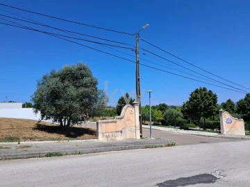 Terreno para Venda em Romeira e Várzea
