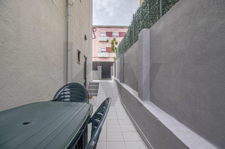 Apartamento T1 para Venda em Alfragide Foto 18