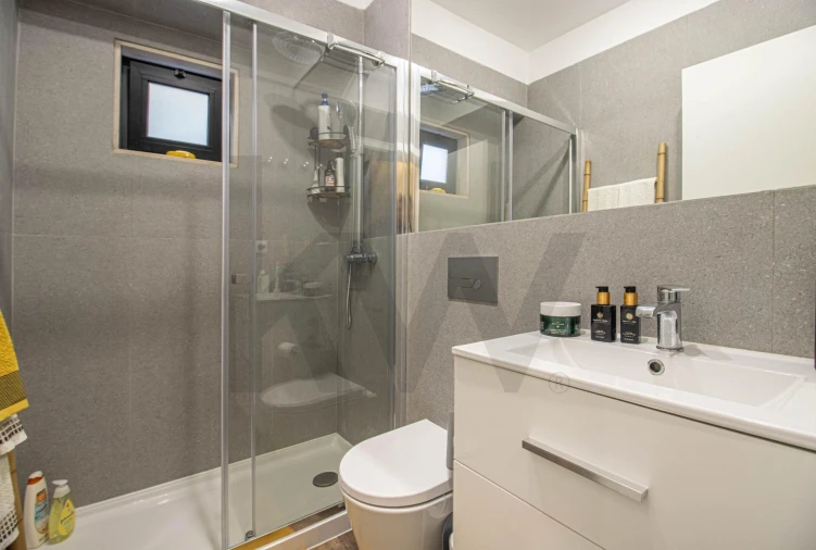 Apartamento T1 para Venda em Alfragide Foto 10