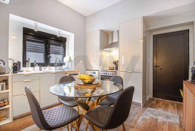 Apartamento T1 para Venda em Alfragide Foto 8