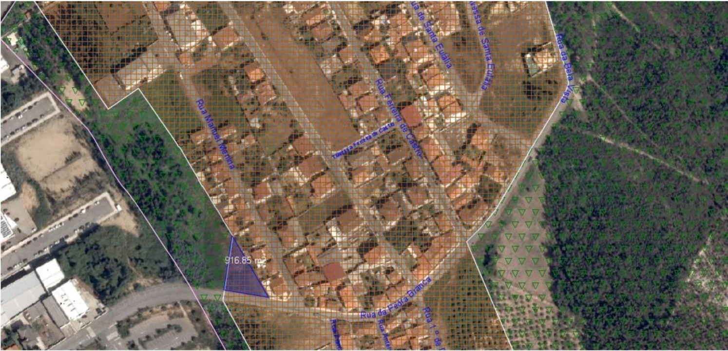 Terreno para Venda em Macieira de Sarnes Foto 2