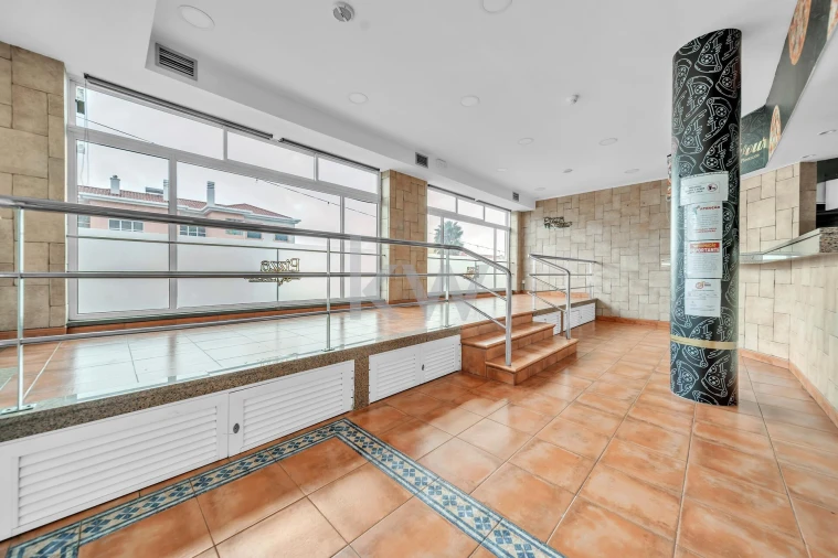 Negócio para Venda em Caniço Foto 16