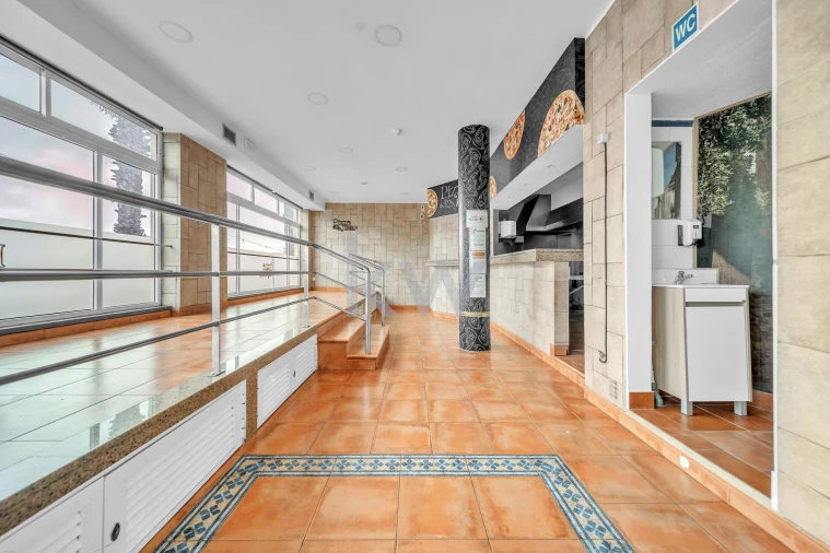 Negócio para Venda em Caniço Foto 17