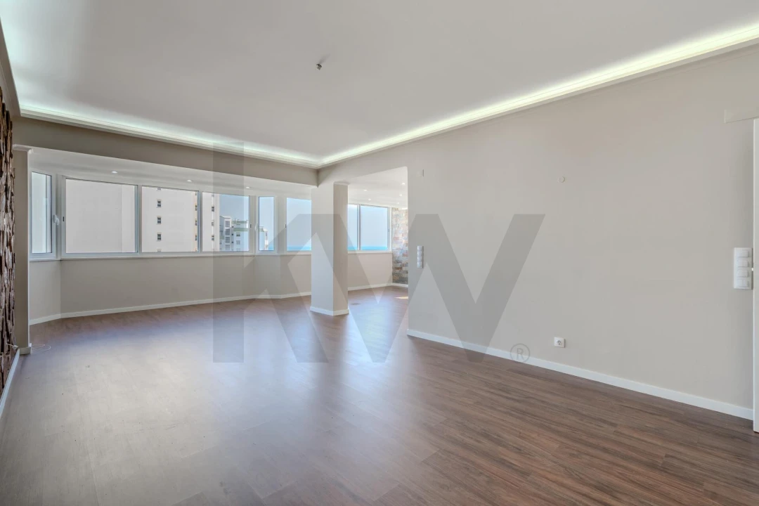 Apartamento T4 para Venda em Cascais e Estoril Foto 2