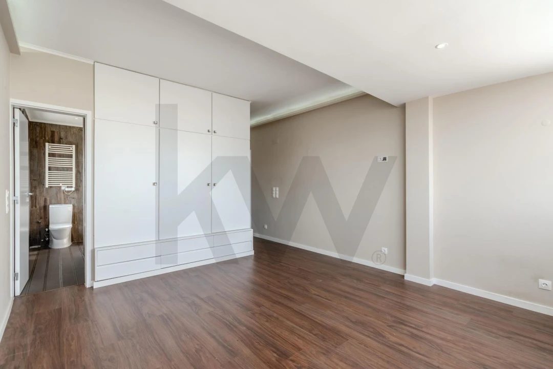 Apartamento T4 para Venda em Cascais e Estoril Foto 34
