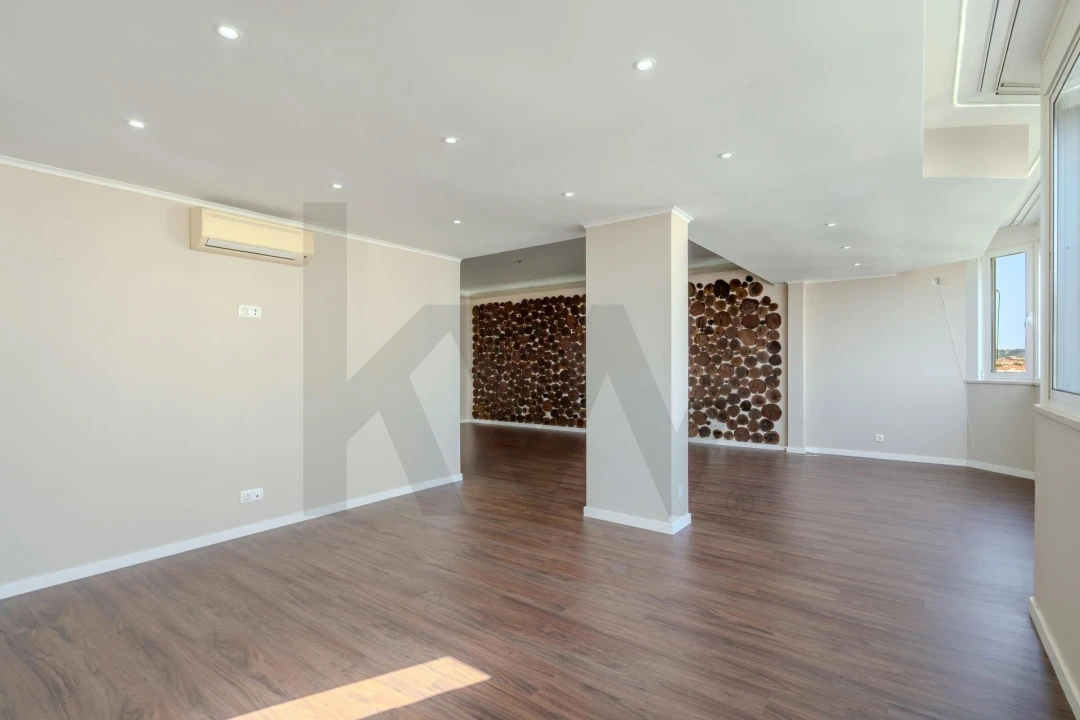 Apartamento T4 para Venda em Cascais e Estoril Foto 5