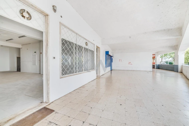 Loja para Venda em Rio de Mouro Foto 10