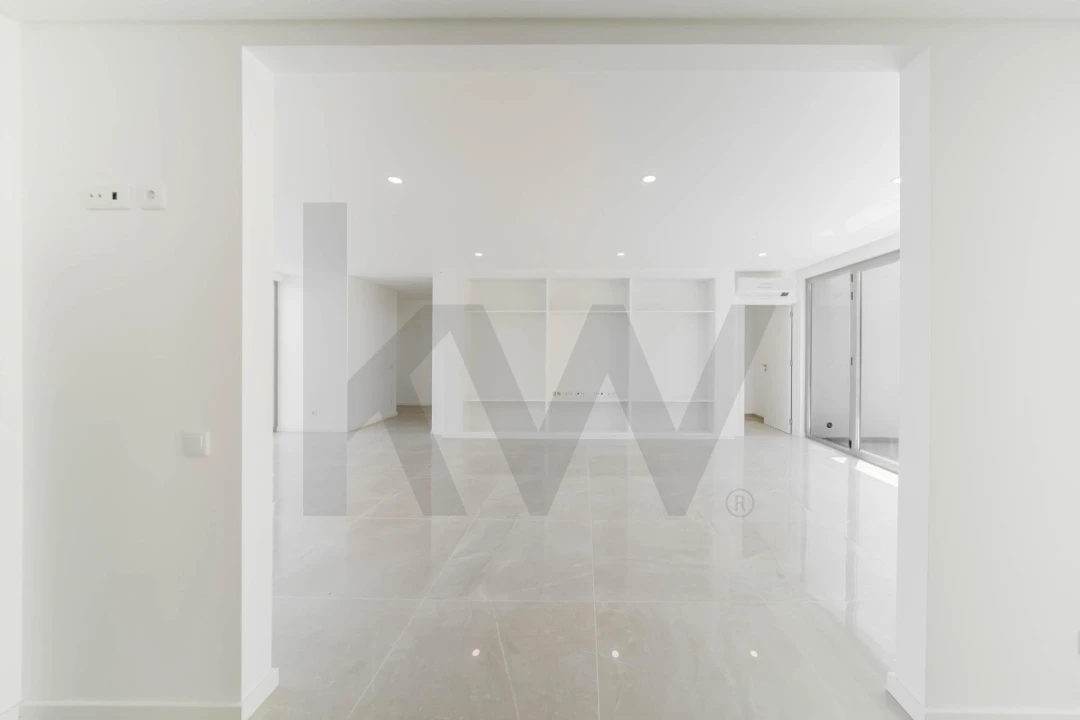 Moradia T4 para Venda em Ribamar Foto 11