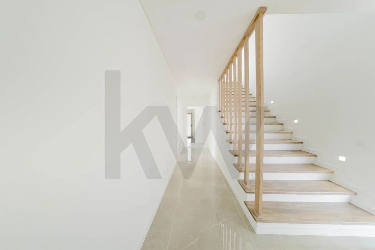 Moradia T4 para Venda em Ribamar Foto 18